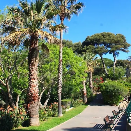 Entre Plages Et Centre-ville